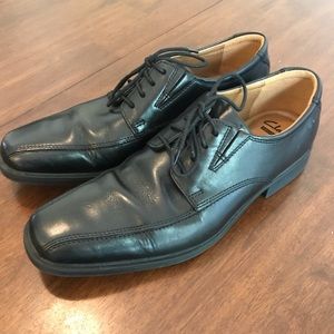 Clarks Tilden Walk Black Leather Shoes